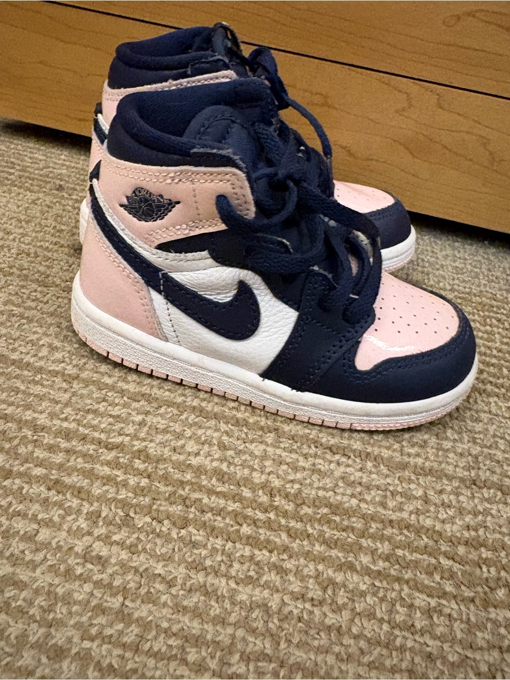 Nike Kids' Air Jordan High-Top Sneakers - JORDAN 1 MID - Pink / Navy